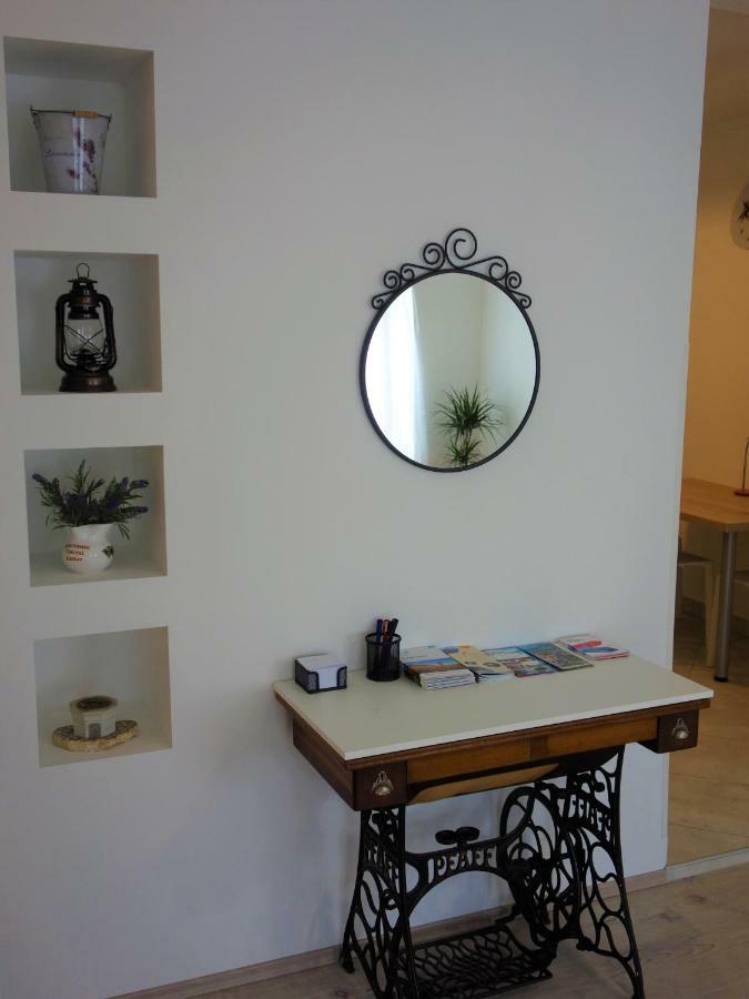 Apartments Vincent Кастав Екстериор снимка